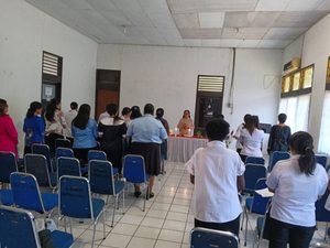 Ibadah Dharma Wanita Dinas Komunikasi dan Informatika Kabupaten Nabire Mempererat Kebersamaan dan Nilai Kerohanian
